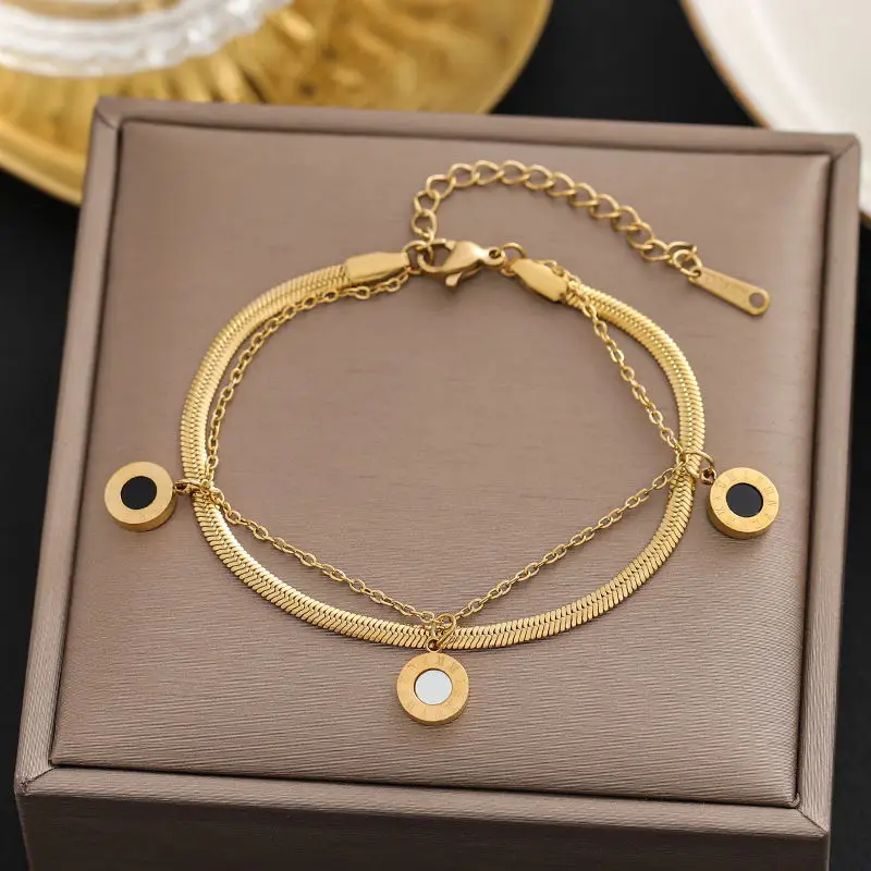 Gold Star Pendant Bracelet for Women - Image 11