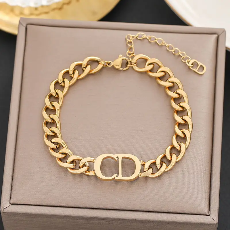 Gold Star Pendant Bracelet for Women - Image 13