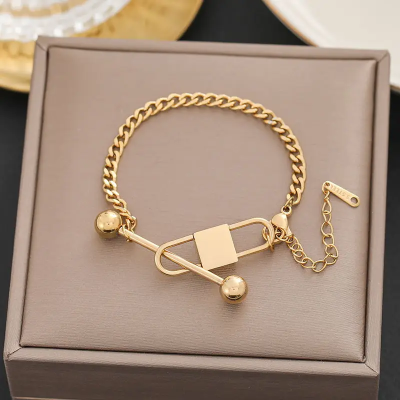Gold Star Pendant Bracelet for Women - Image 17