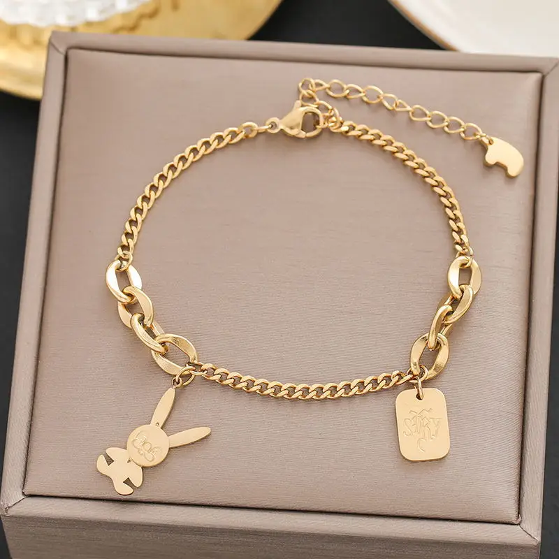 Gold Star Pendant Bracelet for Women - Image 23