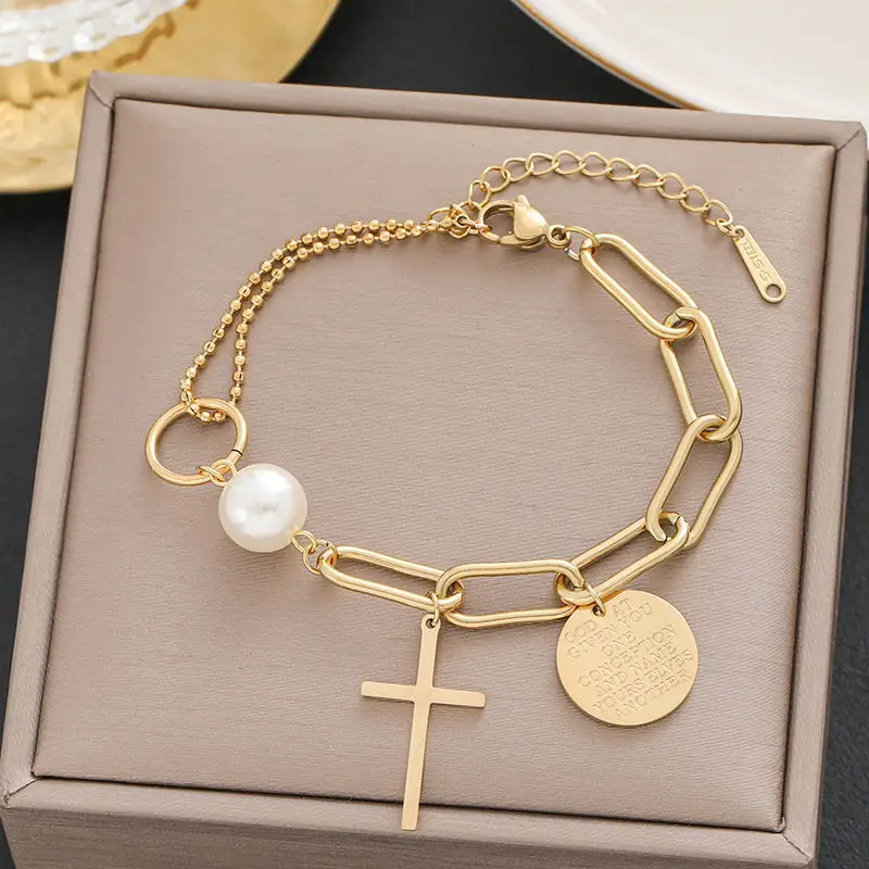 Gold Star Pendant Bracelet for Women - Image 42