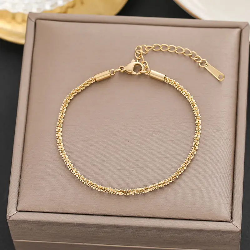 Gold Star Pendant Bracelet for Women - Image 7