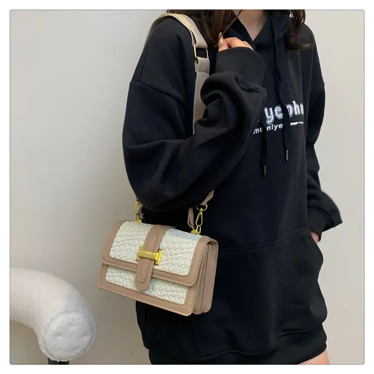 Black Quilted Shoulder Bag for Women 2026 Spring — feature 12