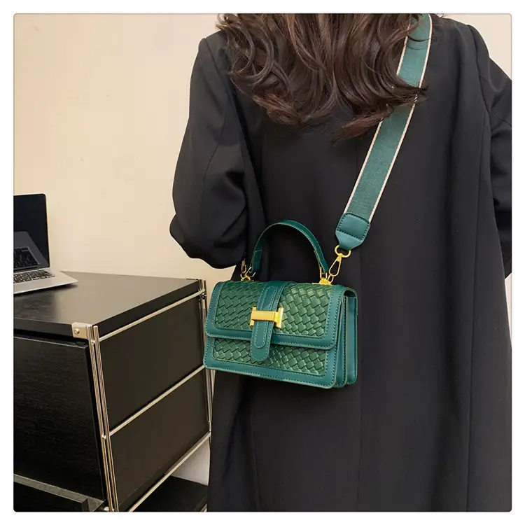 Black Quilted Shoulder Bag for Women 2026 Spring — feature 15
