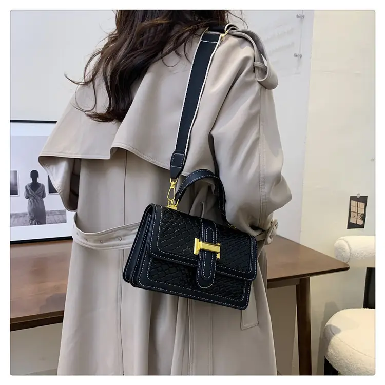 Black Quilted Shoulder Bag for Women 2026 Spring — feature 18