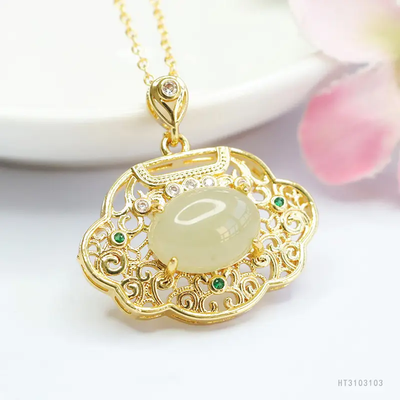 Guan Yu Jade Pendant Necklace with Royal Design - Image 4