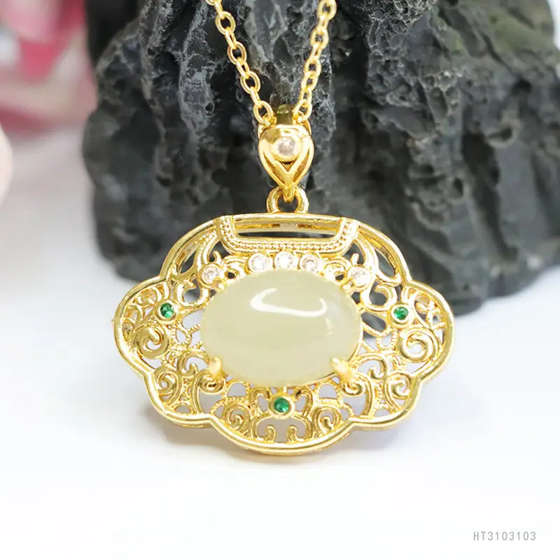 Guan Yu Jade Pendant Necklace with Royal Design — feature 7