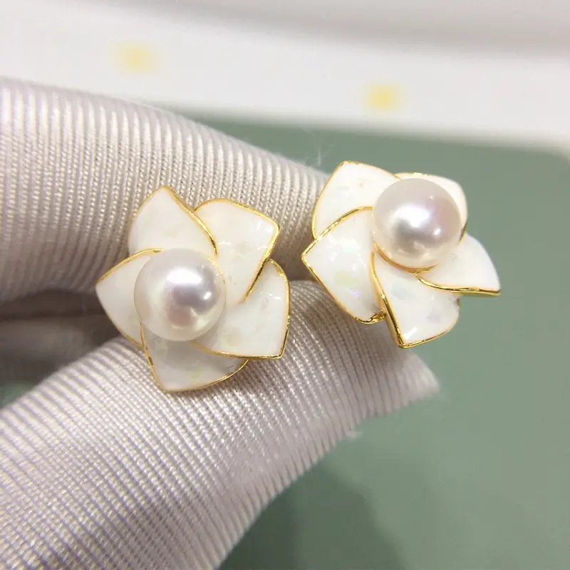 Pearl Flower Earrings for Women 18K Gold - Image 3