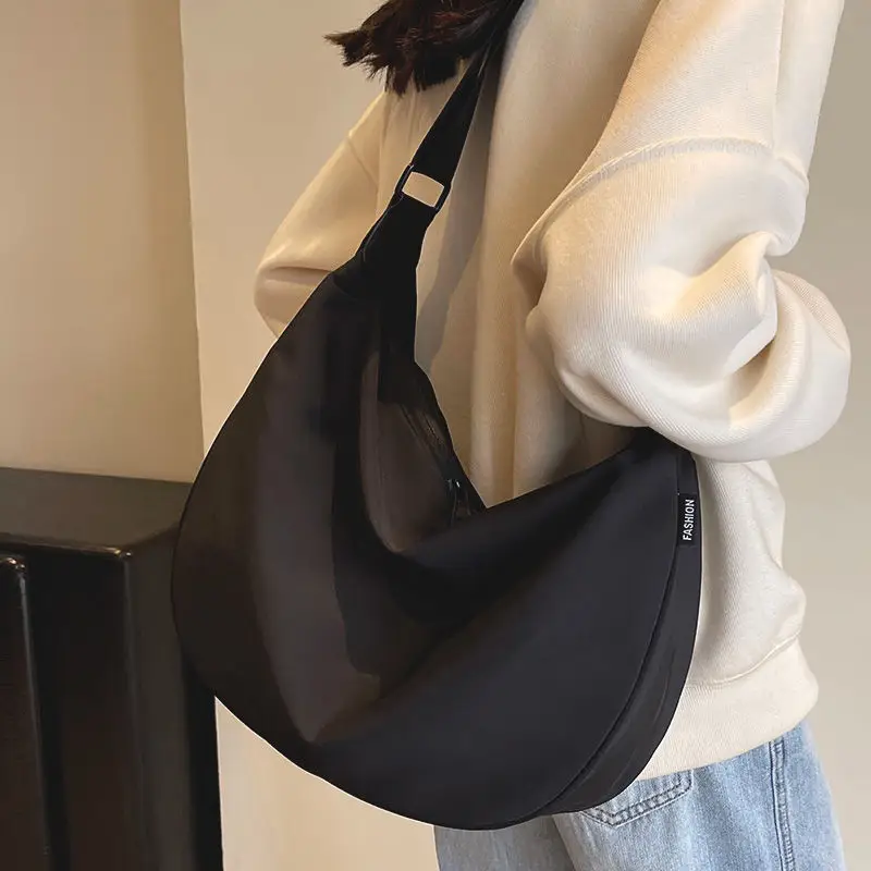 Waterproof Black Messenger Bag for Women - Image 7