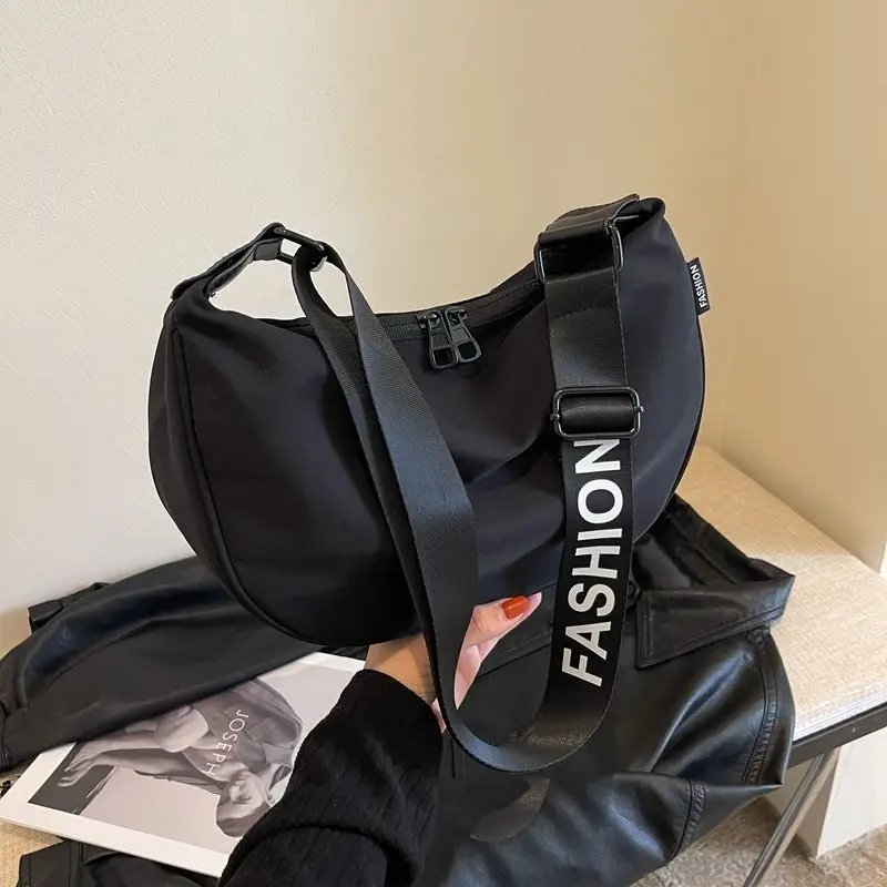 Waterproof Black Messenger Bag for Women - Image 2