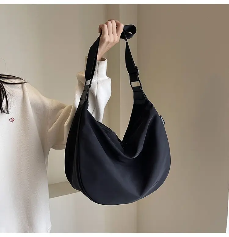 Waterproof Black Messenger Bag for Women - Image 3
