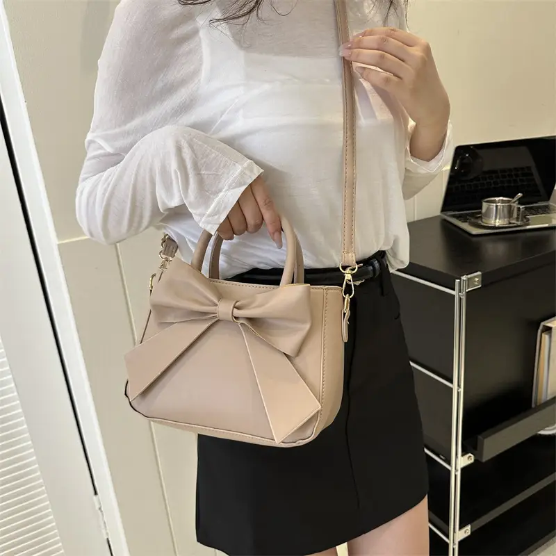 Women's Pink Bow Shoulder Bag 2023 - Image 7