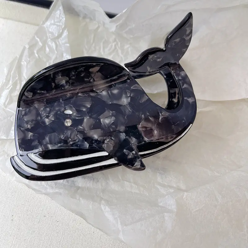 2# Black fat whale about 9cm * 5cm 30g