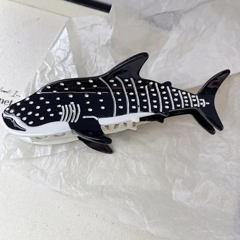 6# Black spotted shark about 12.5cm * 4.5cm 26g