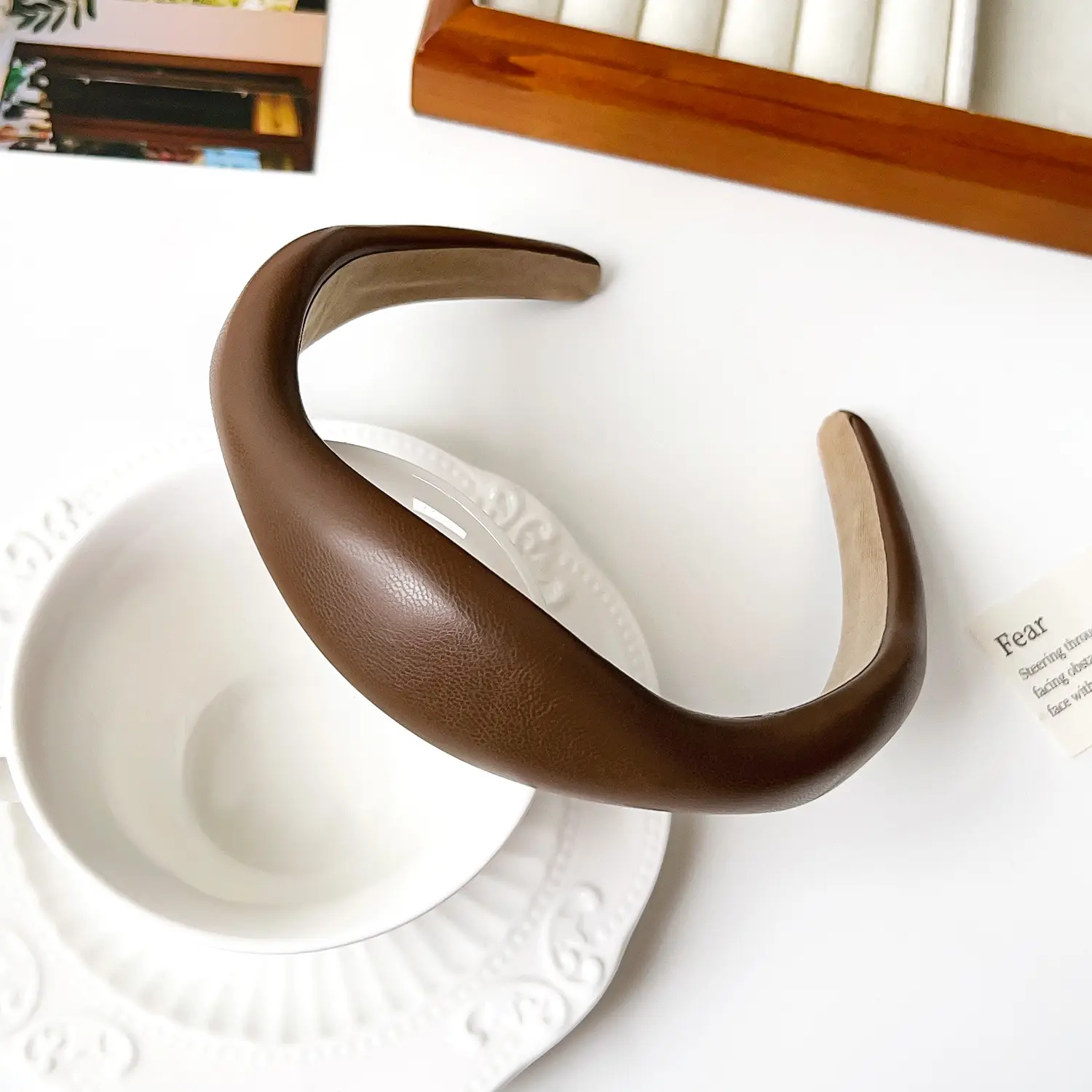 French High-End Retro Leather Asymmetrical Skull Headband for Women - Image 3