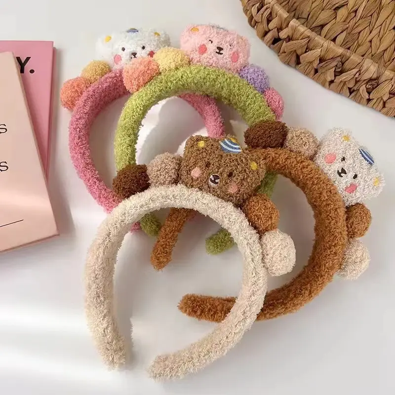 Autumn Little Bear Bun Hairband with Bear Ears — feature 11