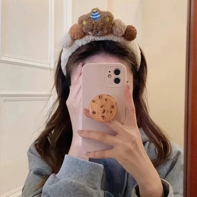 Autumn Little Bear Bun Hairband with Bear Ears — feature 3