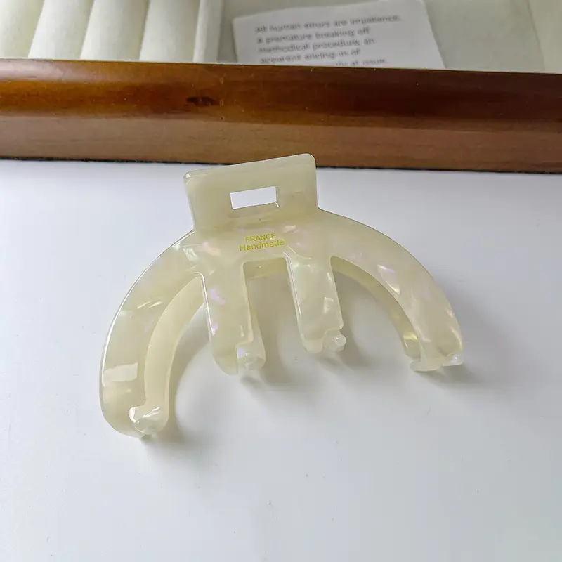 Korean Style Shark Clip Hairpin Acetate - Image 4