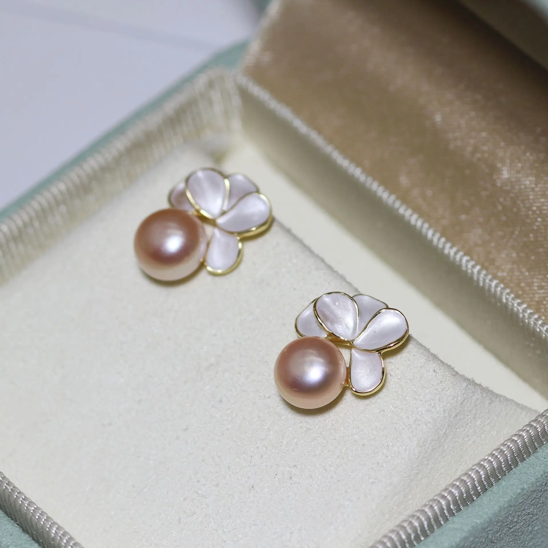 Silver Flower Pearl Earrings 2024 New Fashion — feature 3
