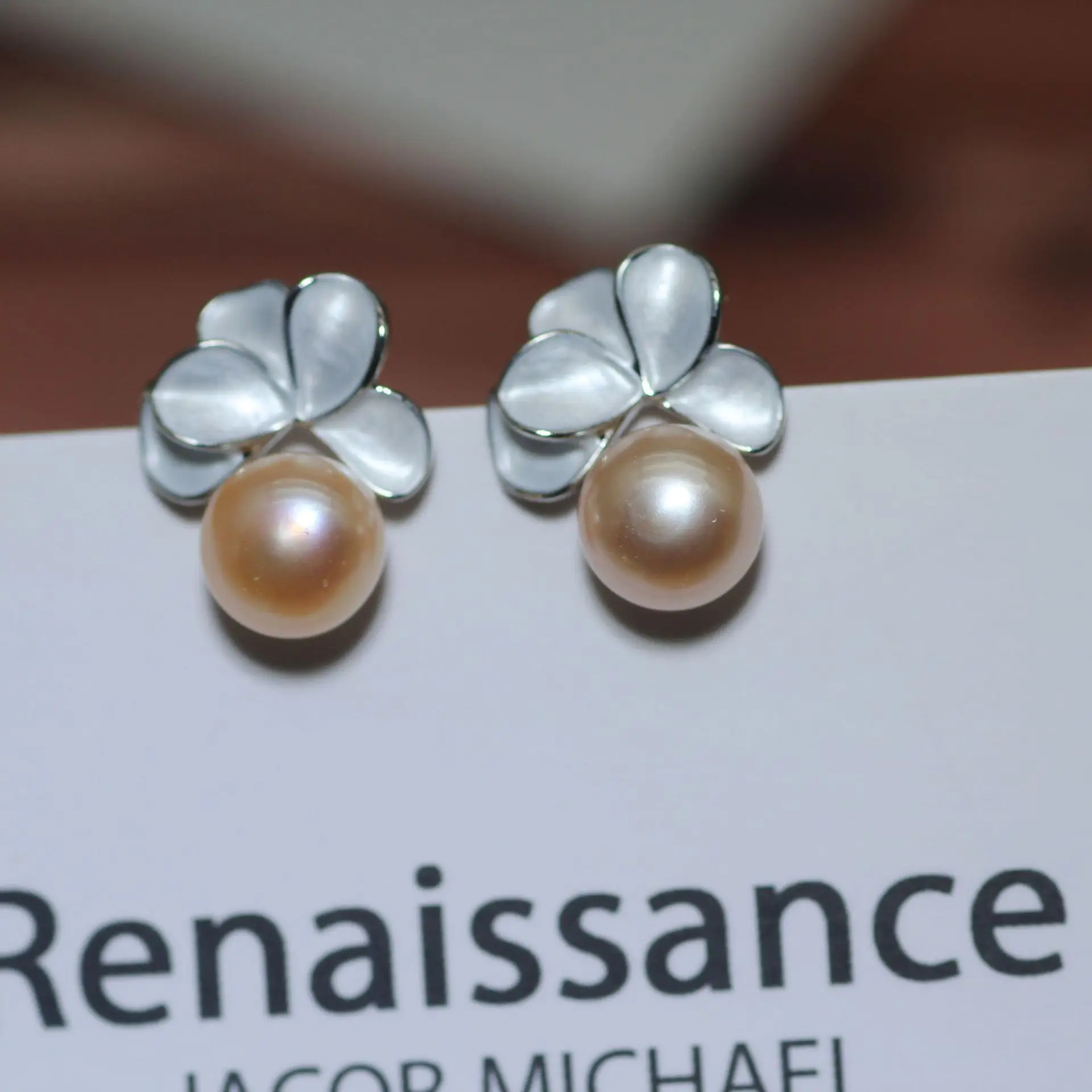 Silver Flower Pearl Earrings 2024 New Fashion - Image 2