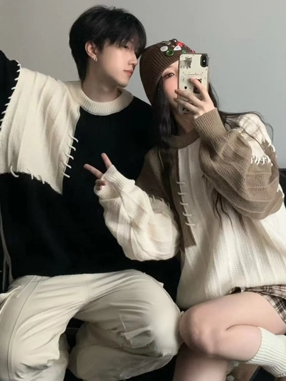 2023 New Couple Dress Korean Loose Sweater Men's Retro Contrast Color Lazy Style All-match Sweater Jacket — feature 8