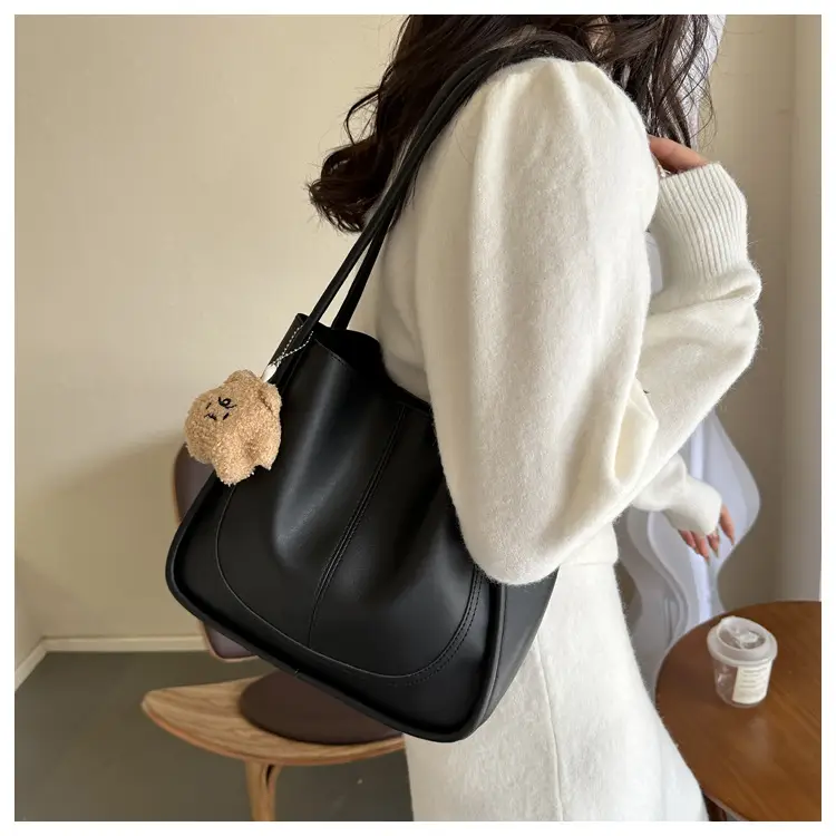 Retro Textured Shoulder Bag Women 2023 Winter Fall — feature 10