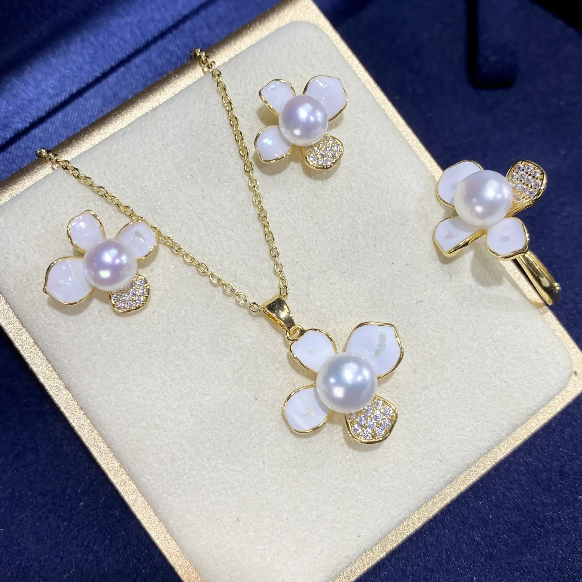2025 Pearl Flower Set for Women Gold Plated