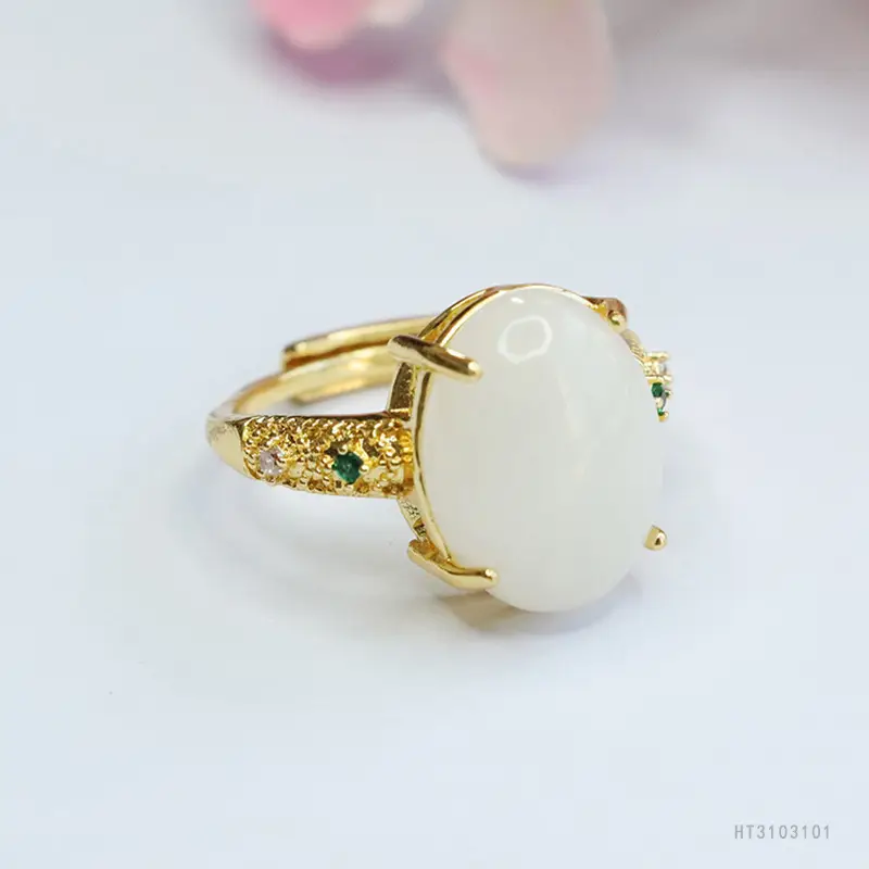 Guan Yu Jade Ring Pigeon Egg White Gold
