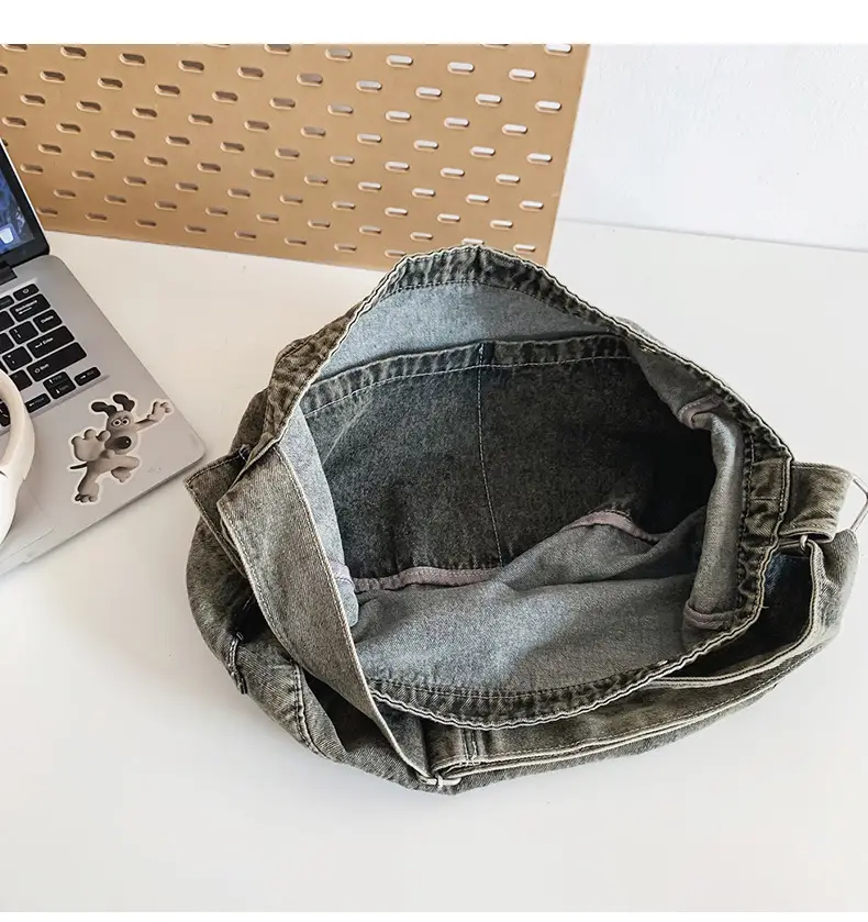 Women's Purple Crossbody Denim Bag Retro Style — feature 5