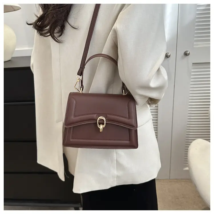 Red Women's Shoulder Messenger Bag 2023 Winter — feature 13