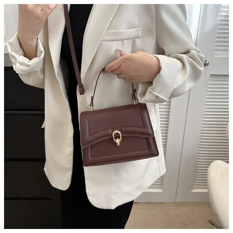 Red Women's Shoulder Messenger Bag 2023 Winter — feature 14