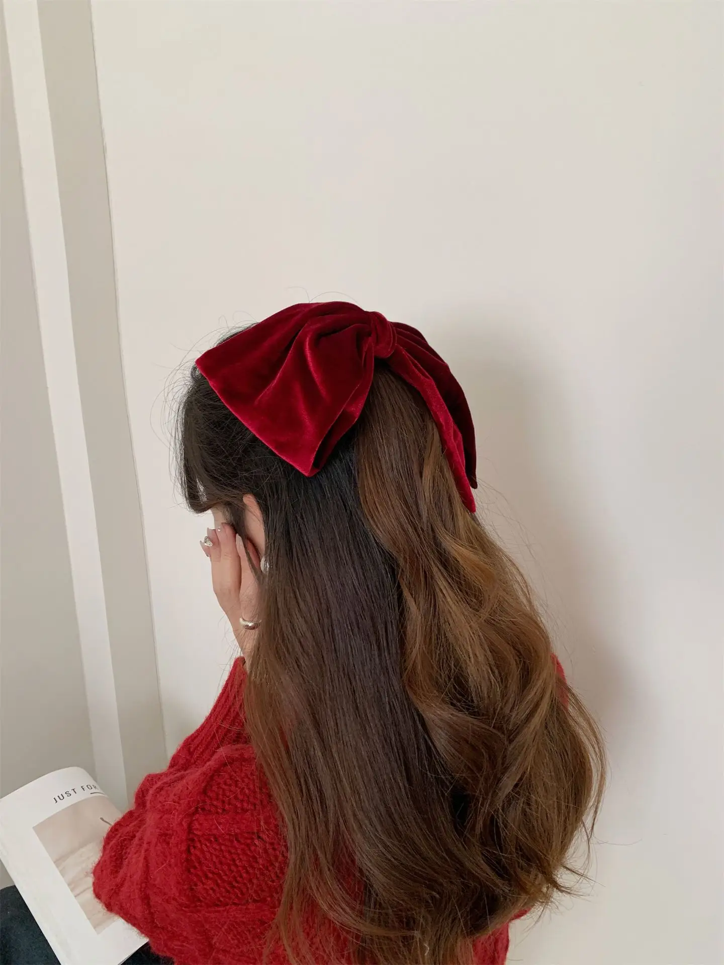 Black Velvet Satin Double Bow Hairpin with Horizontal Clip — feature 16