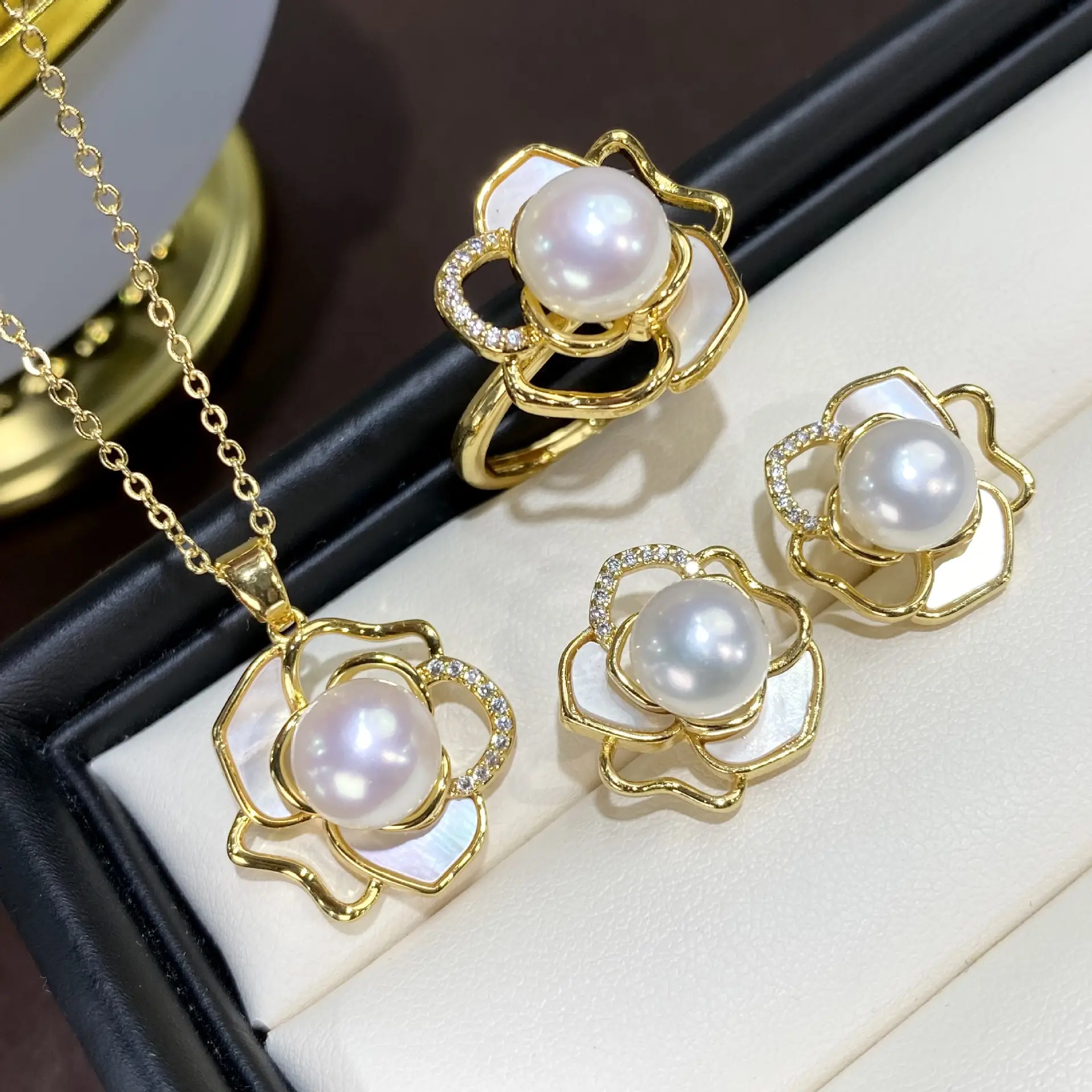 2025 Pearl Flower Earrings Set Gold Plated Women - Image 3