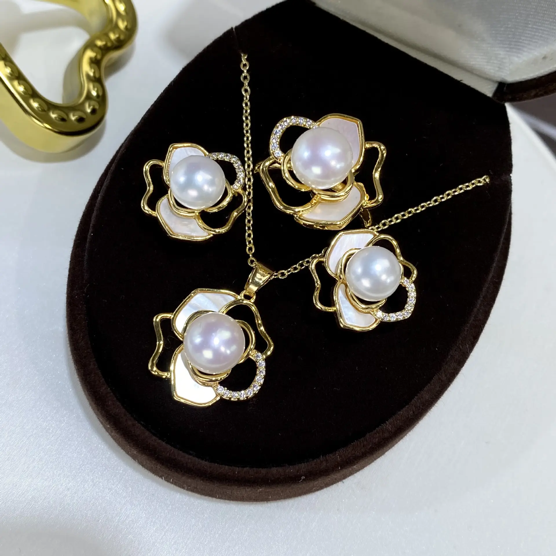 2025 Pearl Flower Earrings Set Gold Plated Women — feature 1