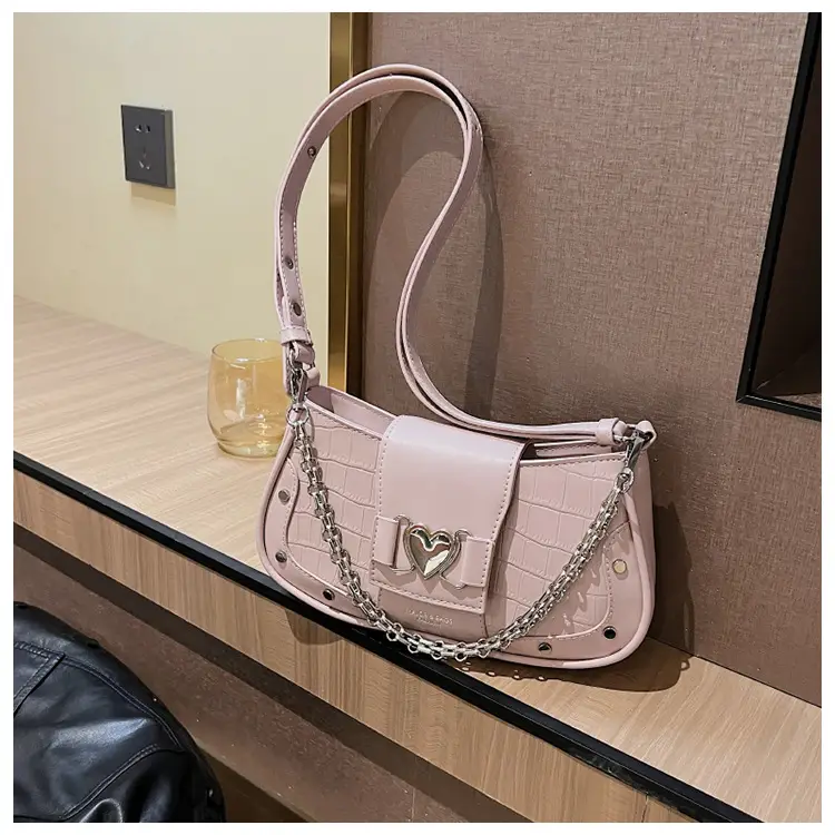 Black Chain Crossbody Bag Women 2025 New — feature 20