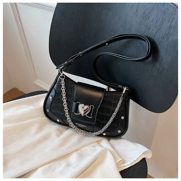 Black Chain Crossbody Bag Women 2025 New — feature 21