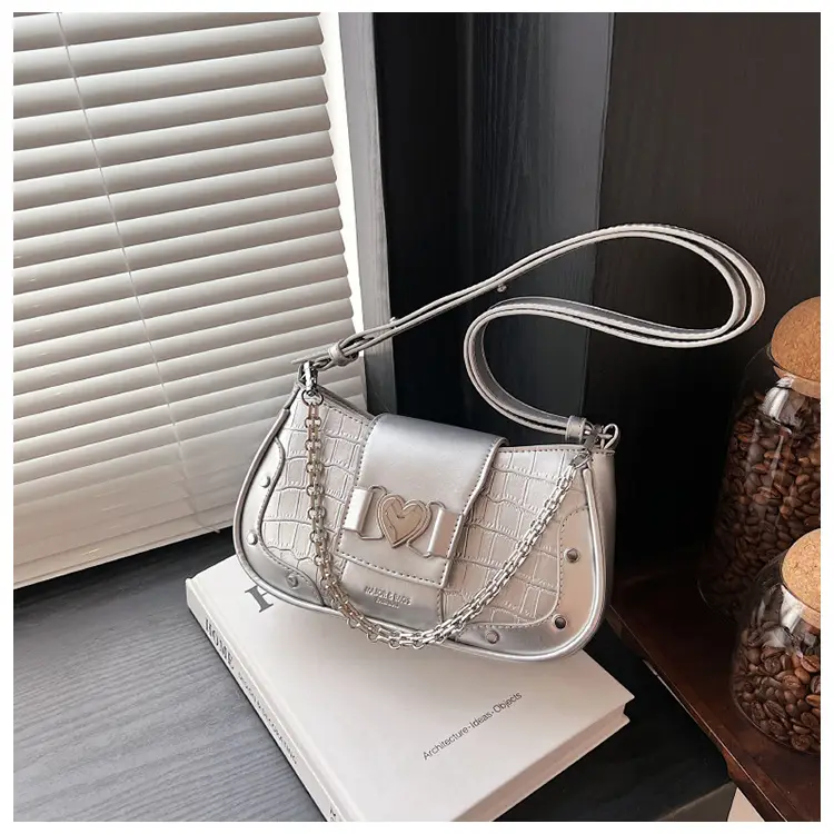 Black Chain Crossbody Bag Women 2025 New — feature 25