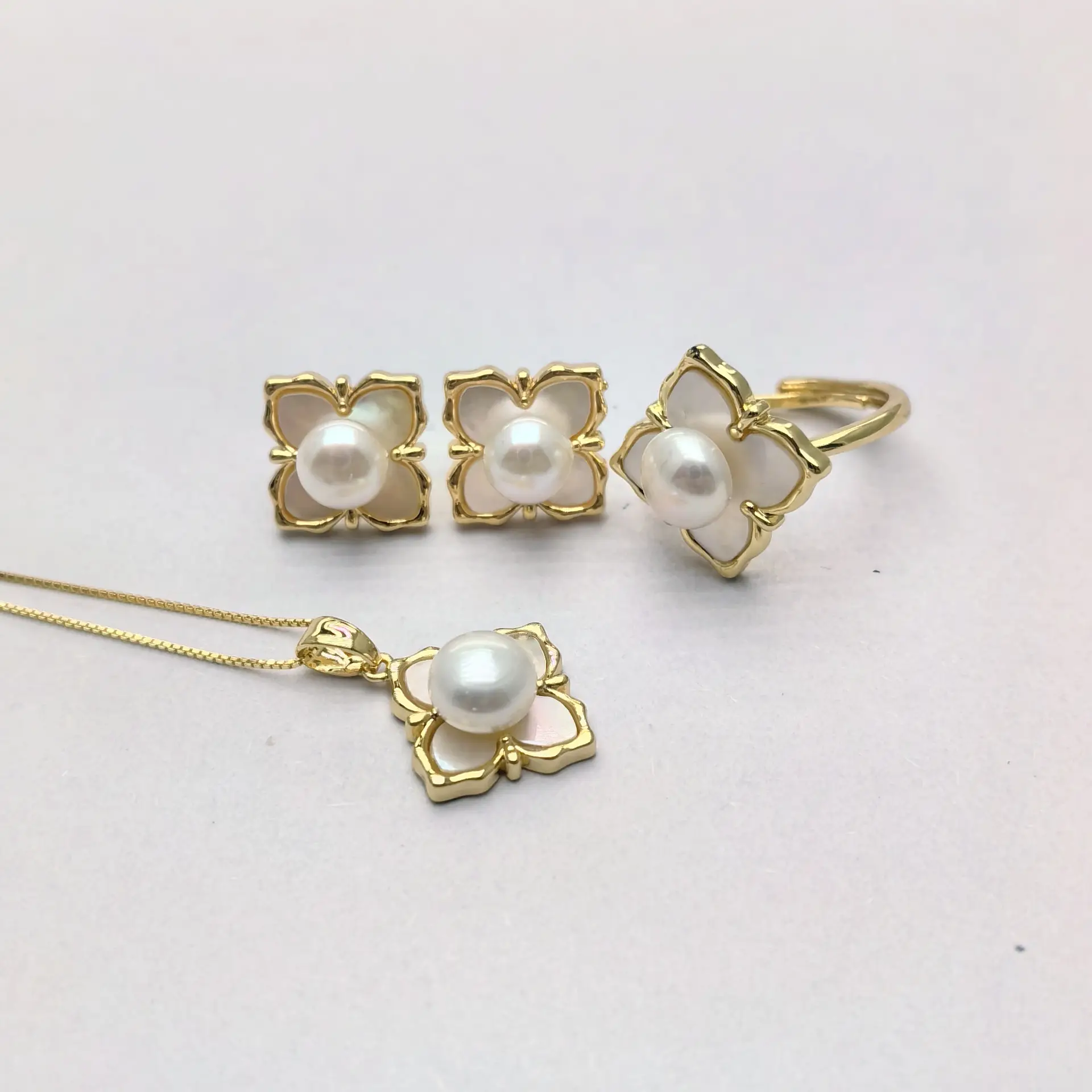 2025 Pearl Flower Earrings Set for Women S925 Gold - Image 5