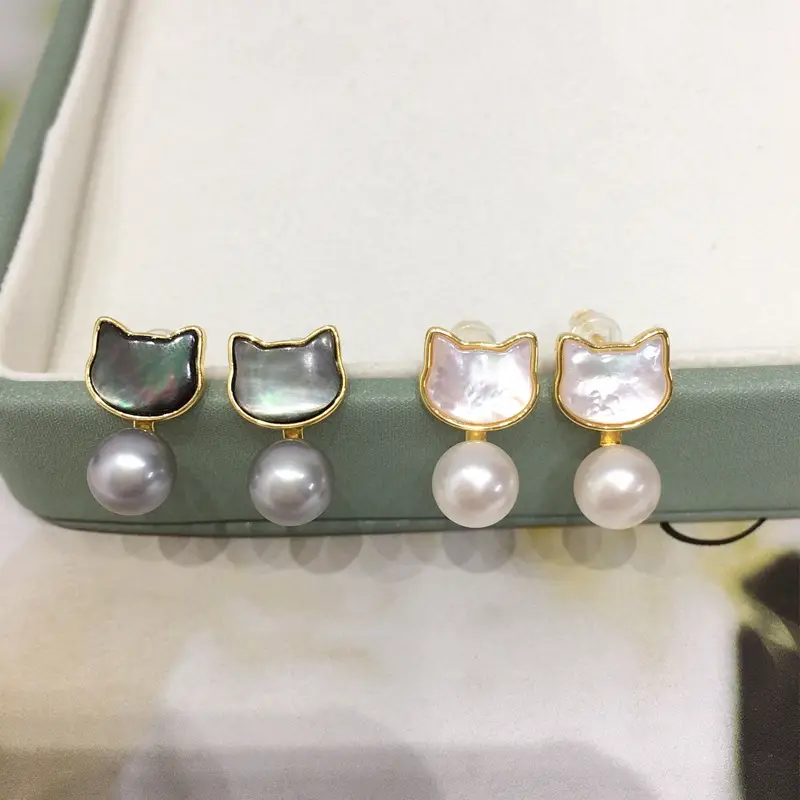 Cat Design Pearl Earrings for Women 18K Gold - Image 3
