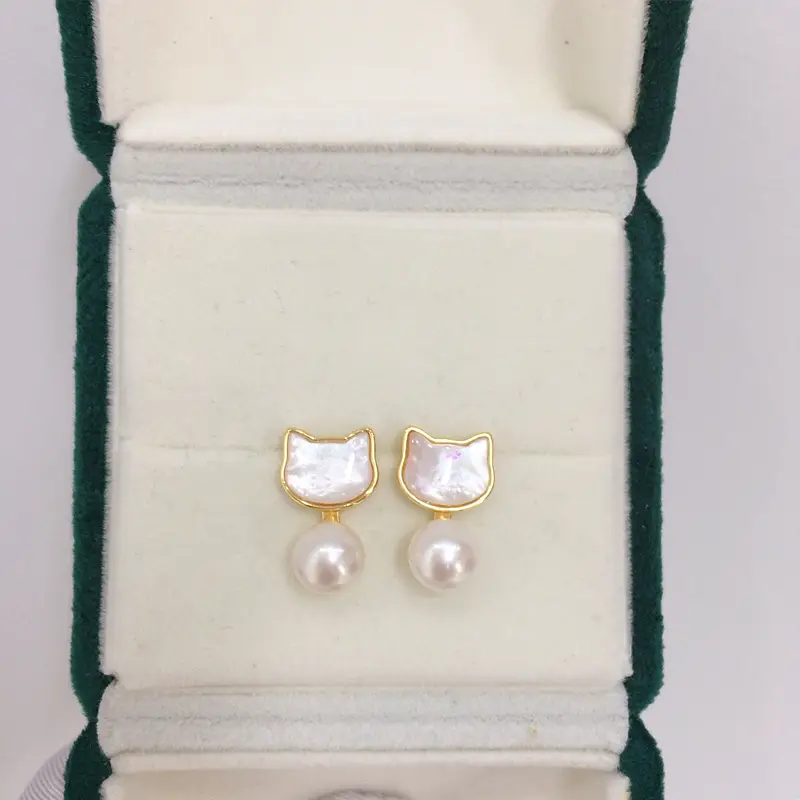 Cat Design Pearl Earrings for Women 18K Gold — feature 5