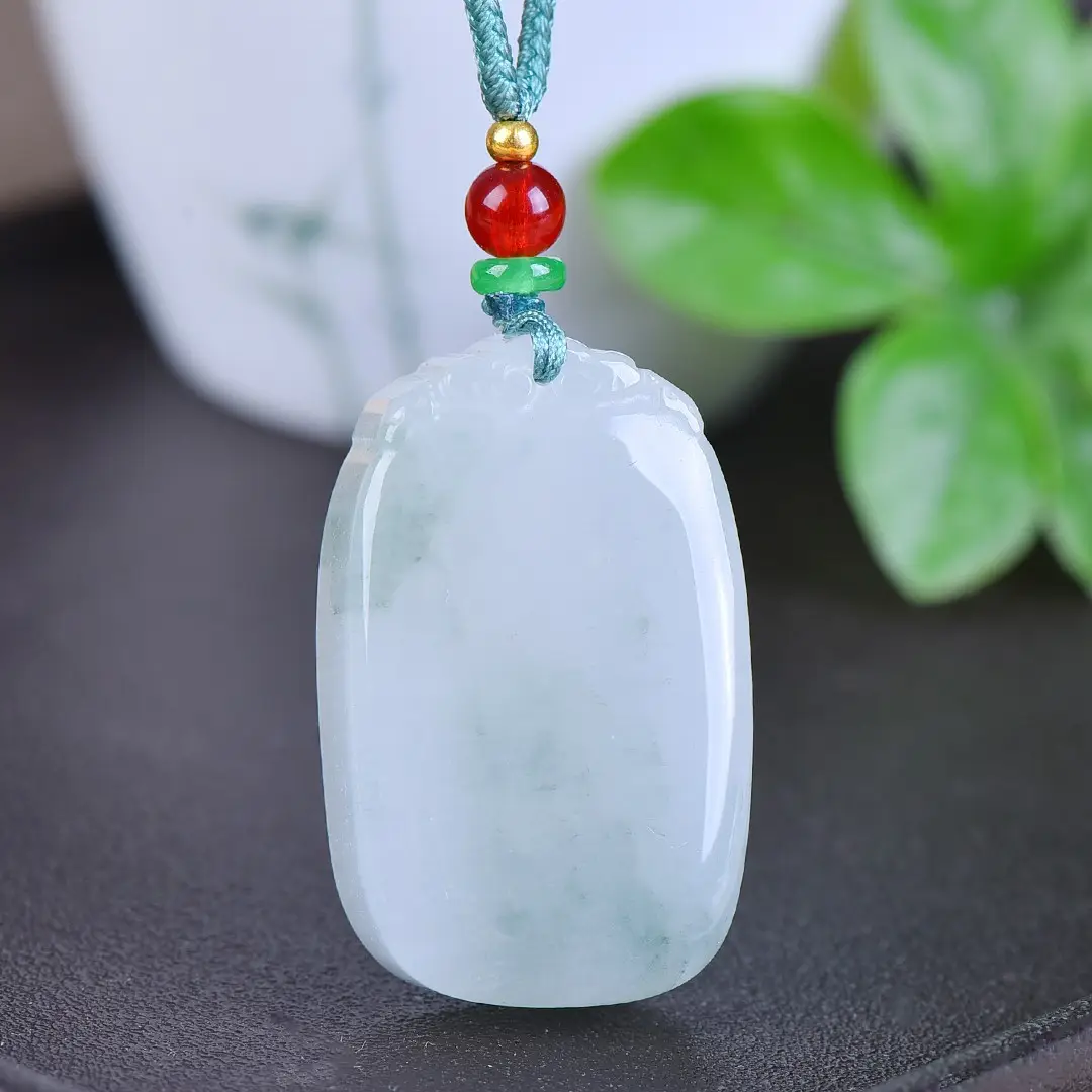 Tian Shan Cui Ping An Pai Necklace Set - Image 3