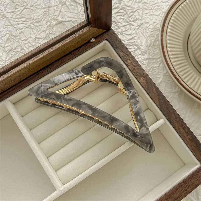 Oversized Retro Hairpin Women's Back Acetate Clip - Image 36