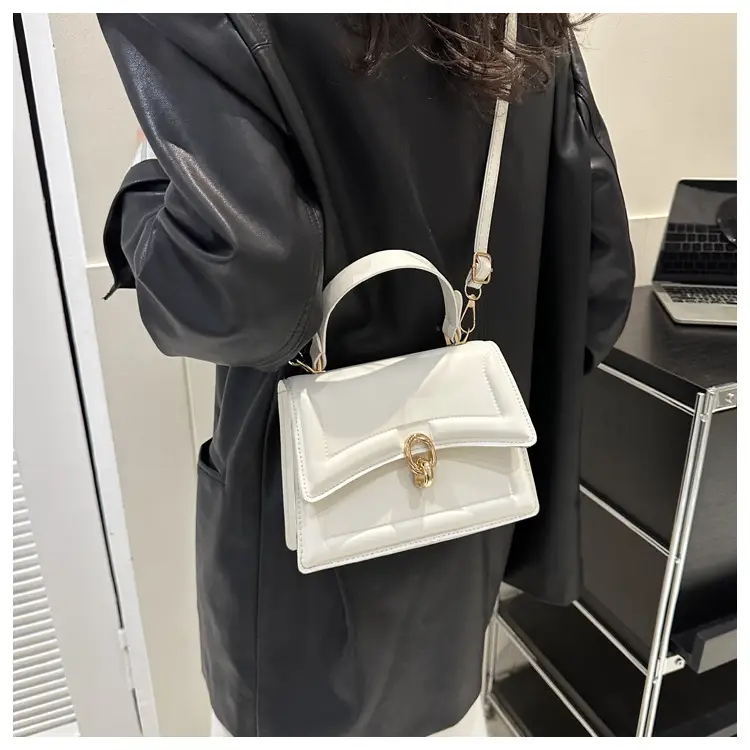 White Western Style Shoulder Messenger Bag 2023 — feature 19