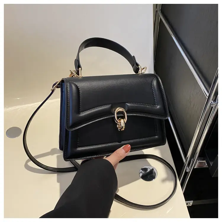 White Western Style Shoulder Messenger Bag 2023 — feature 21