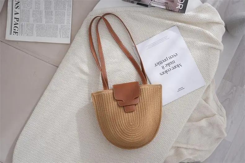 Vintage Straw Shoulder Bag with Leather Strap — feature 11