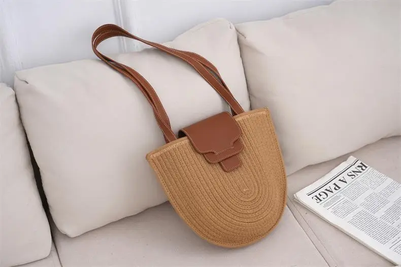 Vintage Straw Shoulder Bag with Leather Strap — feature 12