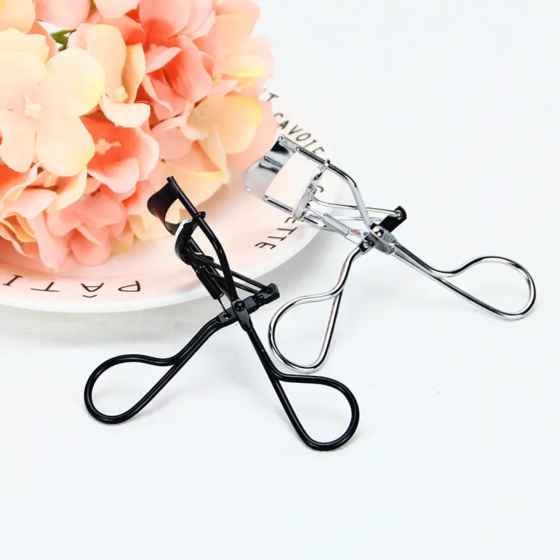 3D Eyelash Curler with Wide Angle Shaping Tool - Image 4