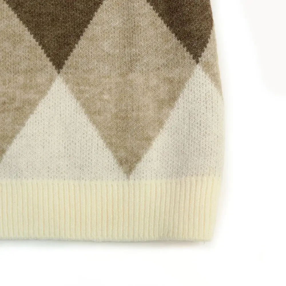 2025 V-Neck Knit Viscose Diamond Spalung Vest — feature 13