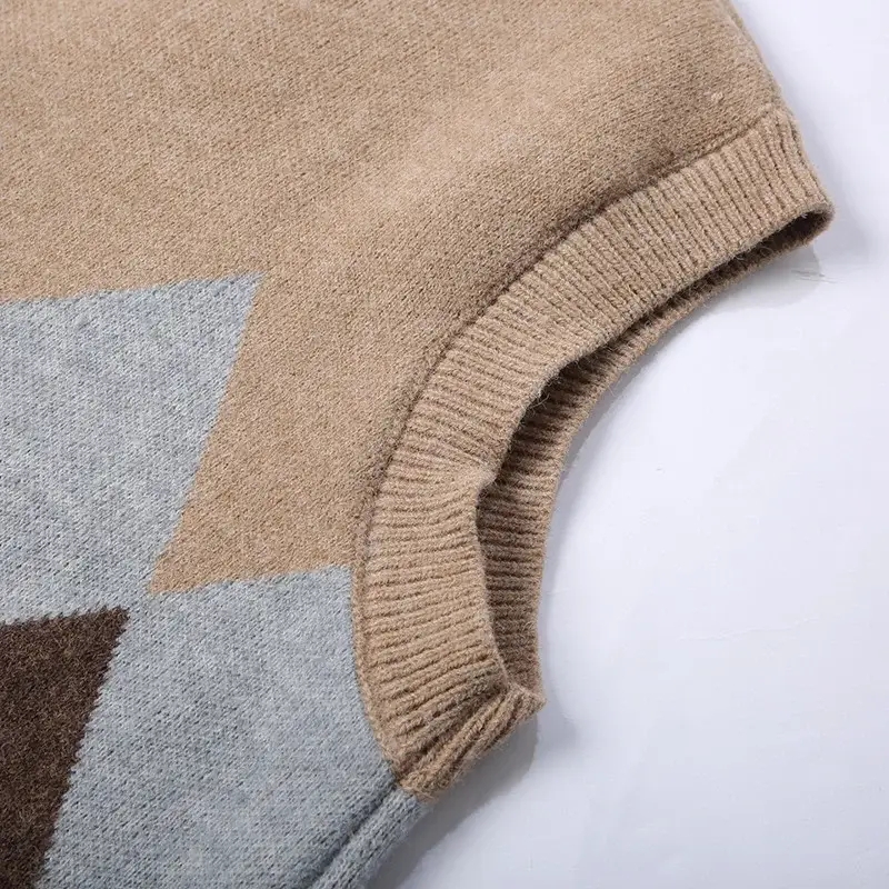 2025 V-Neck Knit Viscose Diamond Spalung Vest — feature 30