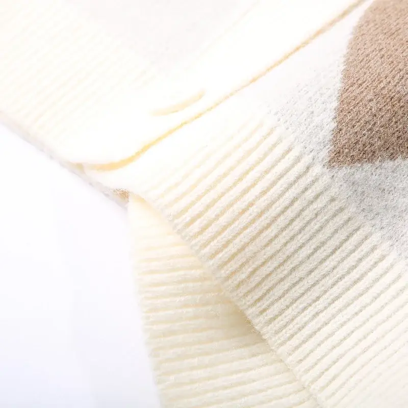 2025 V-Neck Knit Viscose Diamond Spalung Vest — feature 32
